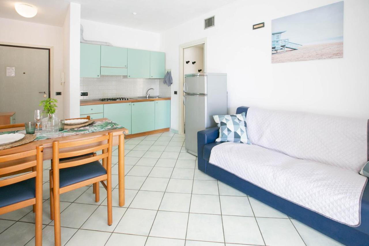 Residence Villa Dei Pini Rimini Kültér fotó
