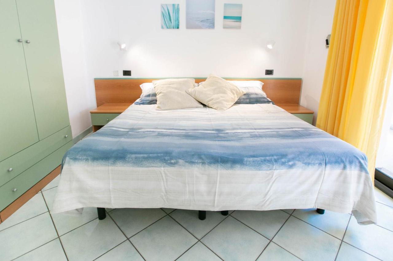 Residence Villa Dei Pini Rimini Kültér fotó