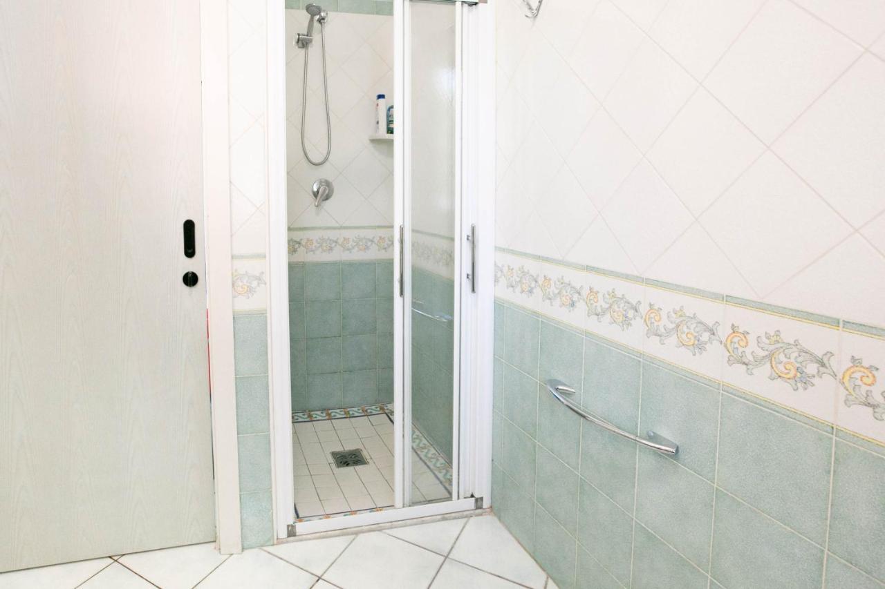 Residence Villa Dei Pini Rimini Kültér fotó
