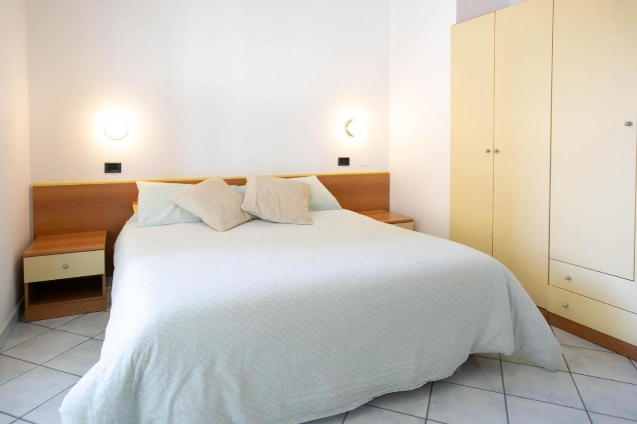 Residence Villa Dei Pini Rimini Kültér fotó