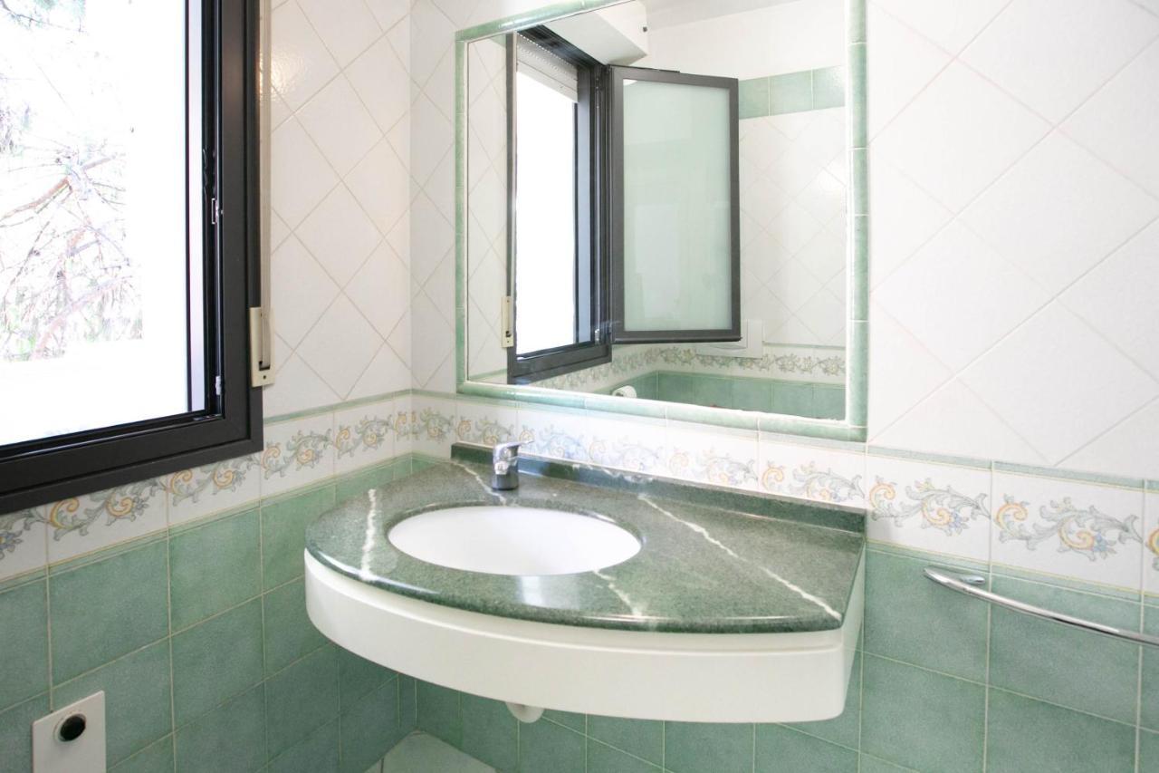 Residence Villa Dei Pini Rimini Kültér fotó
