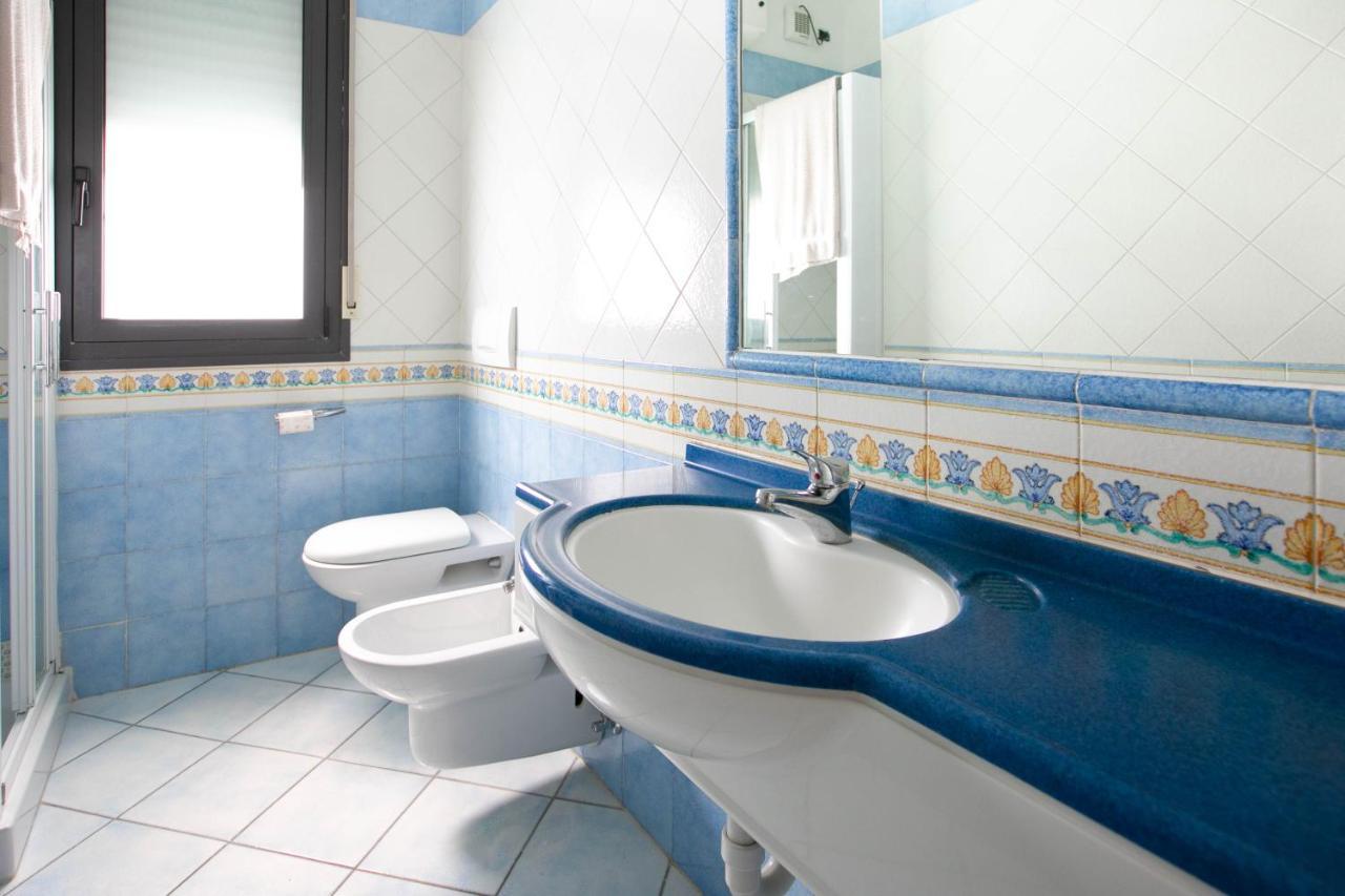 Residence Villa Dei Pini Rimini Kültér fotó