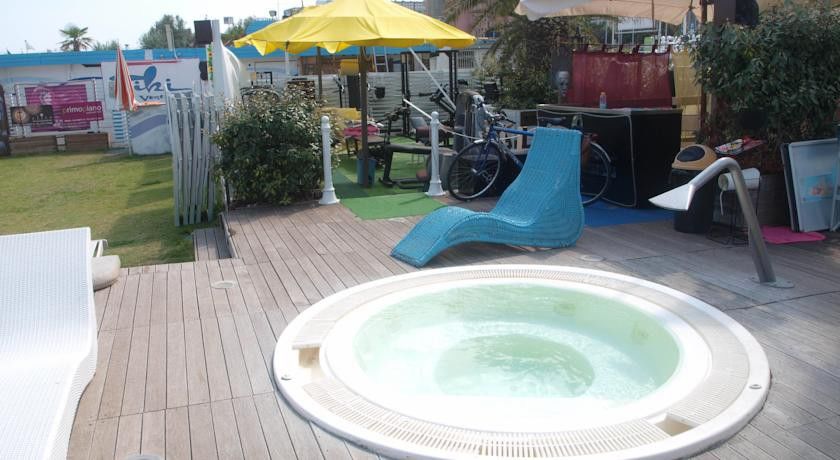 Residence Villa Dei Pini Rimini Kültér fotó