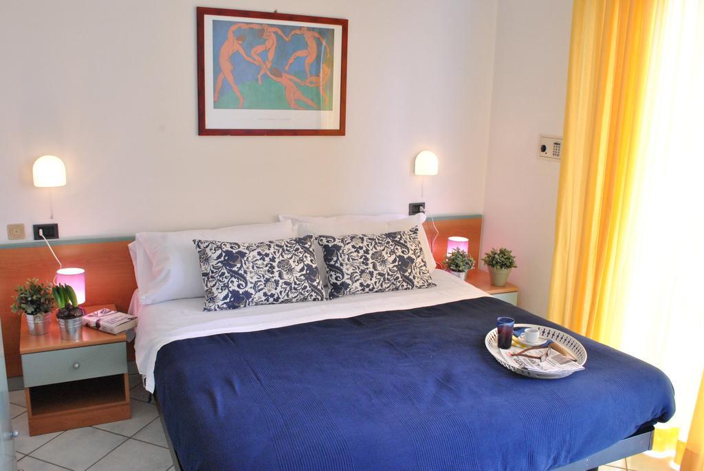 Residence Villa Dei Pini Rimini Kültér fotó