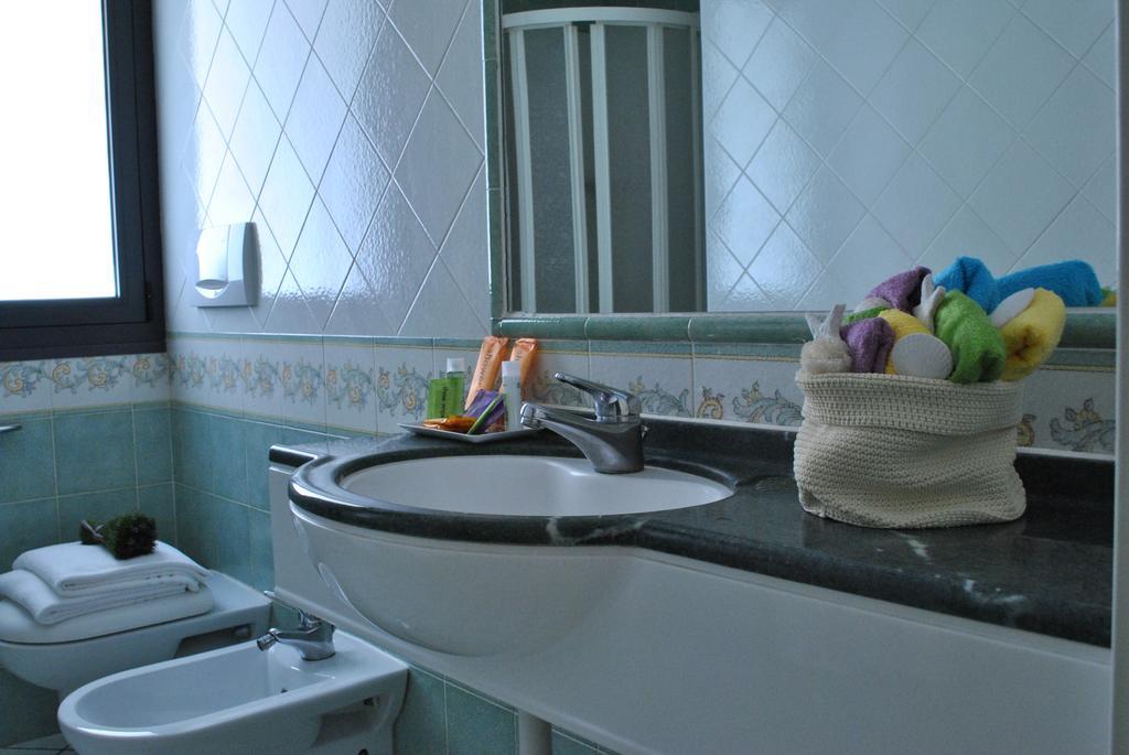Residence Villa Dei Pini Rimini Kültér fotó